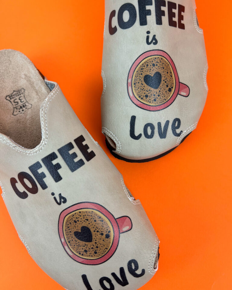 Coffee Is Love Γυναικείες ανατομικές παντόφλες σαμπό με σχεδια /