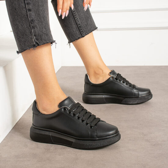 Ελαφριά γυναικεία μαύρα sneakers από φυσικό δέρμα Sneakers γυναικεία πολύχρωμα Εστίασης και ξενοδοχεία 2 Alternative view of Ελαφριά γυναικεία μαύρα sneakers από φυσικό δέρμα