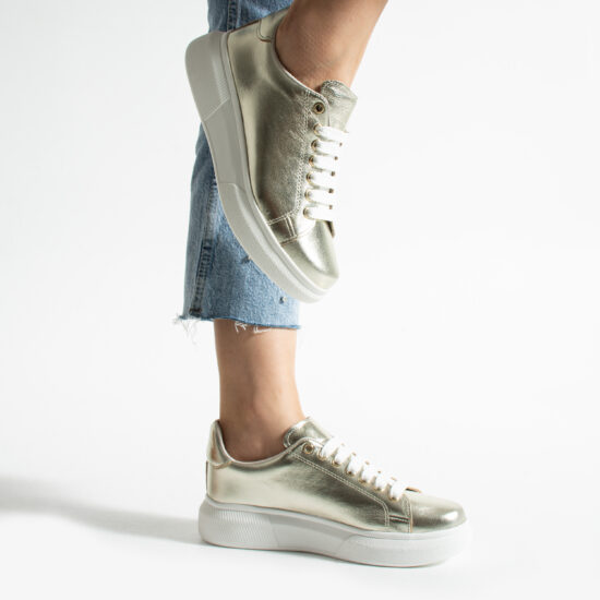 Ελαφριά γυναικεία χρυσά sneakers από φυσικό δέρμα /