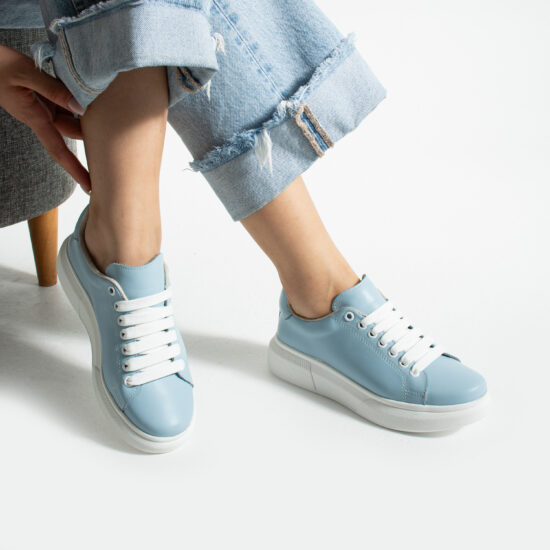 Ελαφριά γυναικεία μπλε sneakers από φυσικό δέρμα Sneakers γυναικεία πολύχρωμα 2 Alternative view of Ελαφριά γυναικεία μπλε sneakers από φυσικό δέρμα