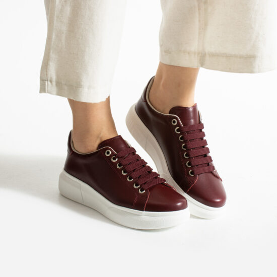 Γυναικεία μπορντό sneakers από φυσικό δέρμα Sneakers γυναικεία πολύχρωμα 2 Alternative view of Γυναικεία μπορντό sneakers από φυσικό δέρμα