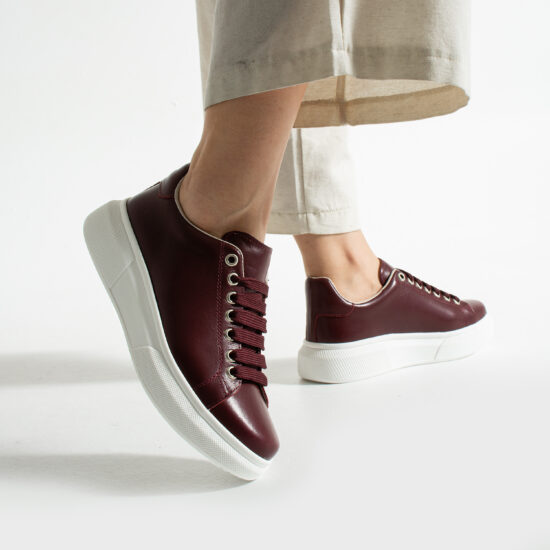 Γυναικεία μπορντό sneakers από φυσικό δέρμα /