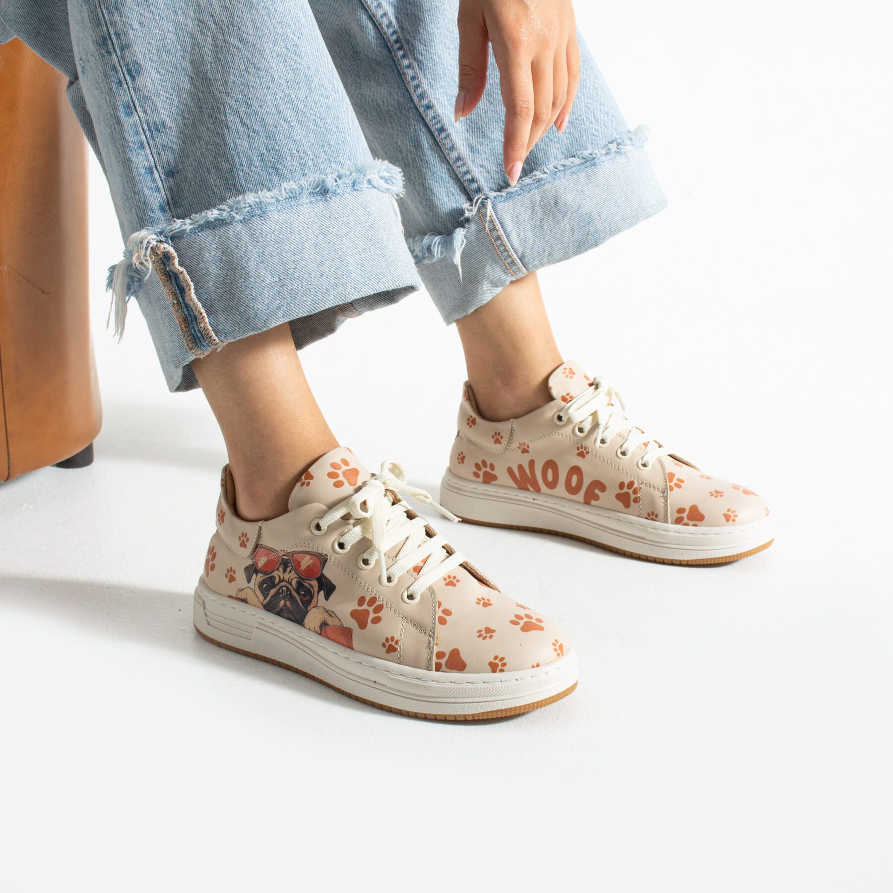 Γυναικεία δερμάτινα ανατομικά sneakers