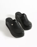 Comfort Black Μαύρα γυναικεία σαμπό εργασίας με πλατφόρμα από οικολογικό δέρμα /