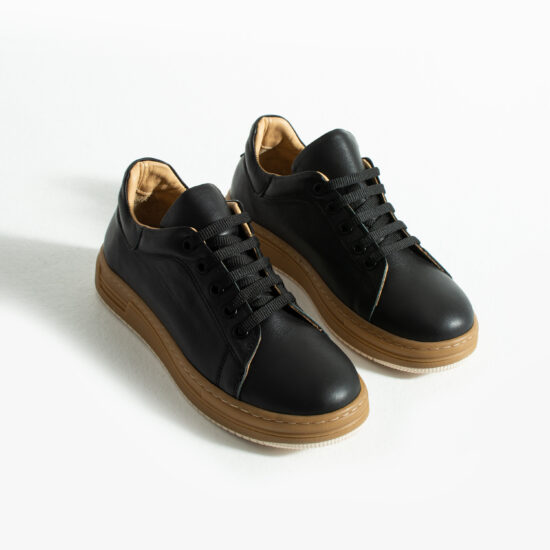 Γυναικεία μαύρα δερμάτινα ανατομικά sneakers /