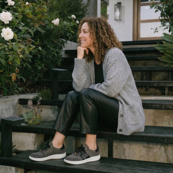 Γυναικεία παπούτσια barefoot με φαρδύ μπροστινό μέρος - Graphite /