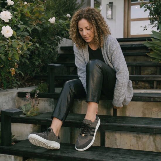Γυναικεία παπούτσια barefoot με φαρδύ μπροστινό μέρος - Graphite /