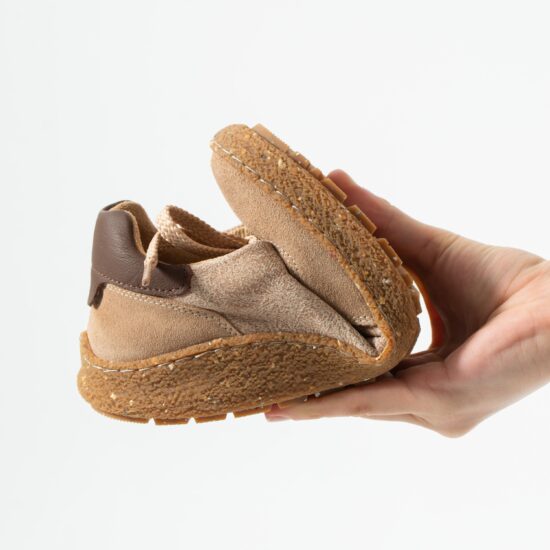 Γυναικεία παπούτσια barefoot με φαρδύ μπροστινό μέρος - Almond /