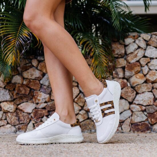 Γυναικεία παπούτσια barefoot με φαρδύ μπροστινό μέρος - λεπτομέρεια